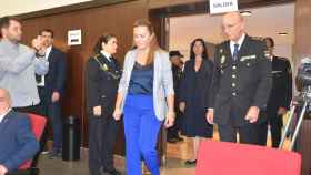 Virginia Barcones a su llegada al acto de toma de posesión del nuevo jefe de la Comisaría Provincial de Valladolid
