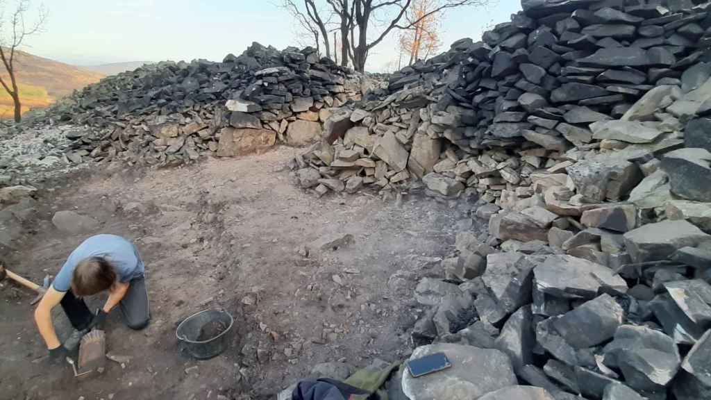 X CerrarProceso de excavación arqueológica en el castro El Castillán