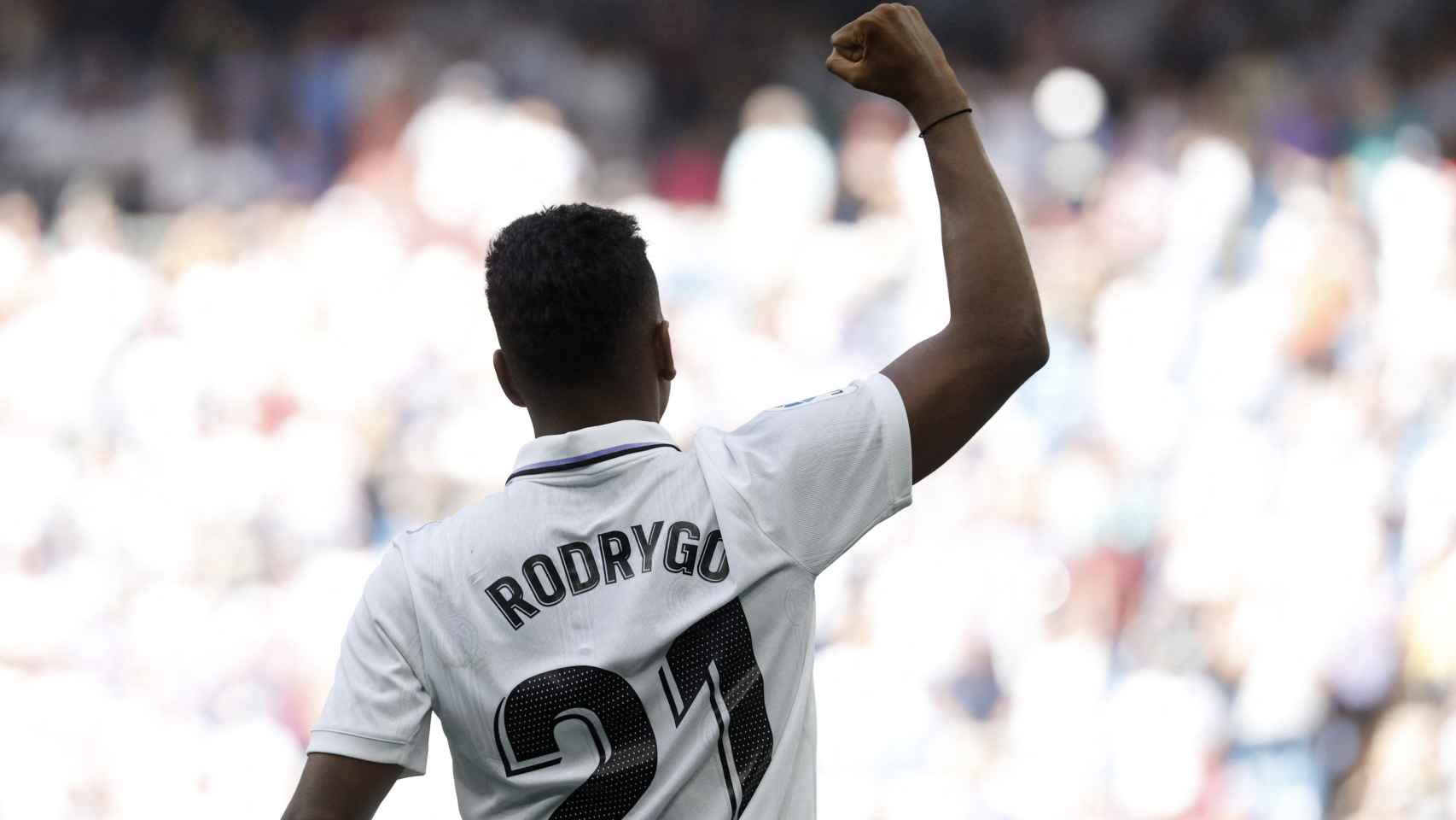 Rodrygo Goes celebra un gol en el Santiago Bernabéu