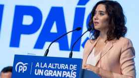 La presidenta de la Comunidad de Madrid, Isabel Díaz Ayuso, durante su intervención en la interparlamentaria del Partido Popular.