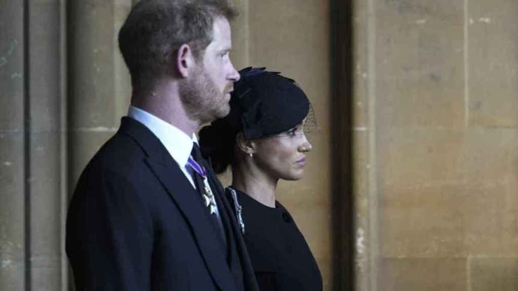 El príncipe Harry y Meghan Markle tras la misa en Westminster.