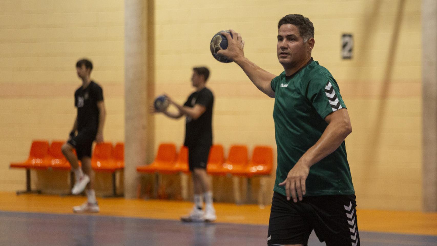 Rolando Uríos, el mito del balonmano que vuelve a los 51 años en Ciudad