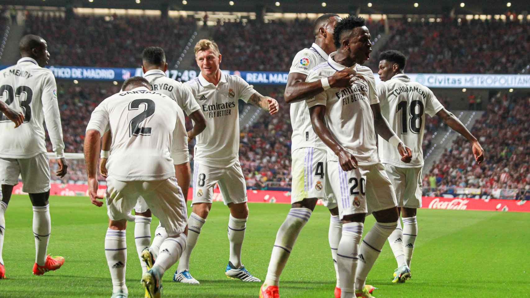 Vinicius celebra un gol del Real Madrid en el Wanda Metropolitano