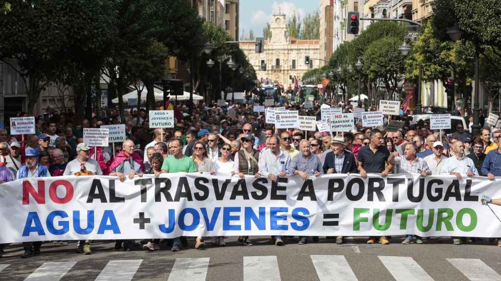 Imagen de la manifestación por las calles de León
