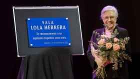 La actriz vallisoletana Lola Herrera inaugura una sala que lleva su nombre en el Colegio Teresianas de Valladolid