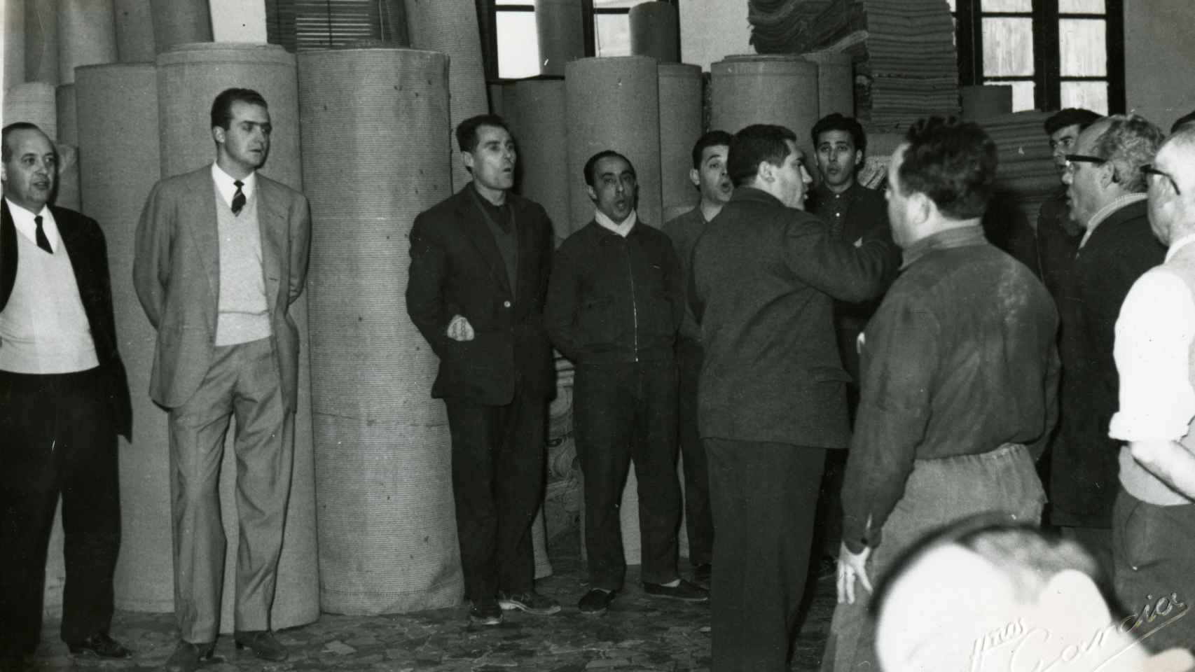 Visita del príncipe Juan Carlos a la fábrica Alfombras Imperial (18-2- 1965).