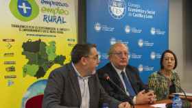 El pte. del CES de Castilla y León, Enrique Cabero, junto al gerente de la 'Asociación para el desarrollo de Acción Rural de Tierra de Campos, Javier Paniagua