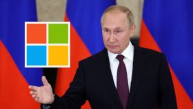 Putin en una conferencia con el logo de Microsoft