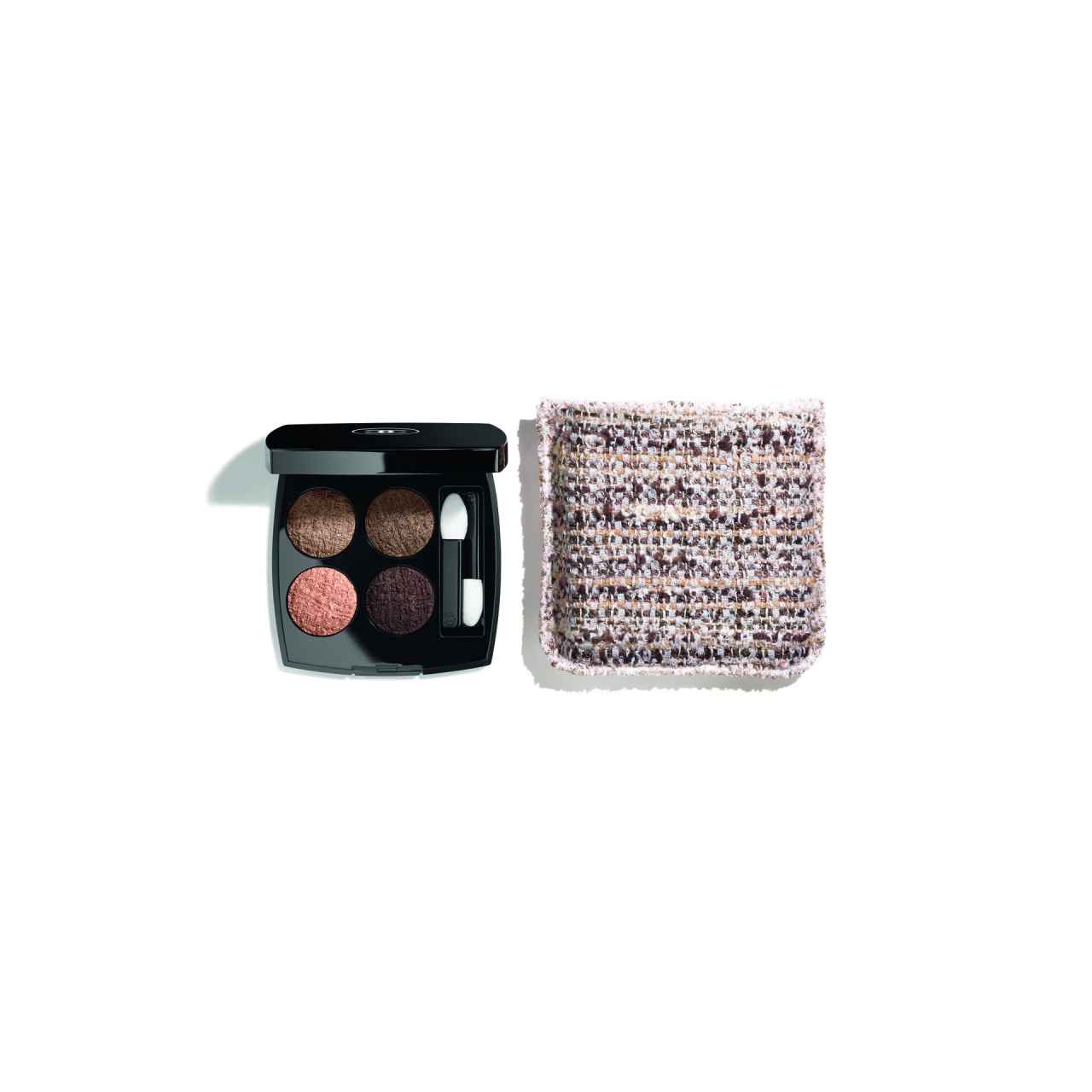 Les 4 Ombres Tweed, by Chanel (€78).