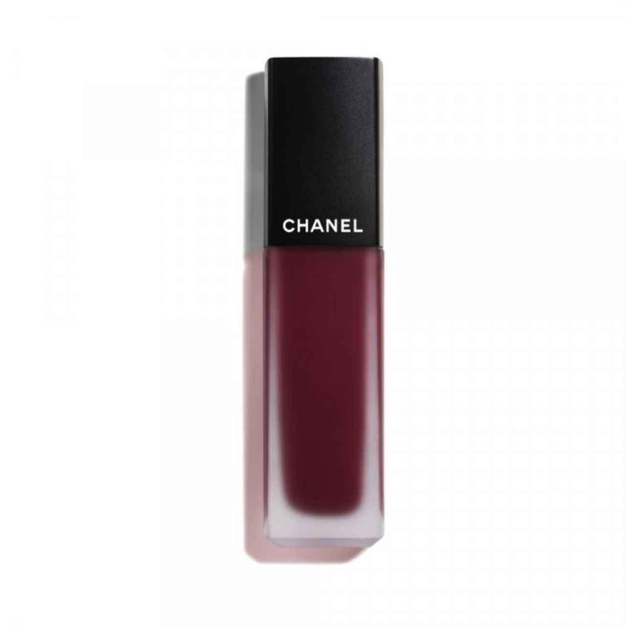 Rouge Allure Ink fusion 826, by Chanel.