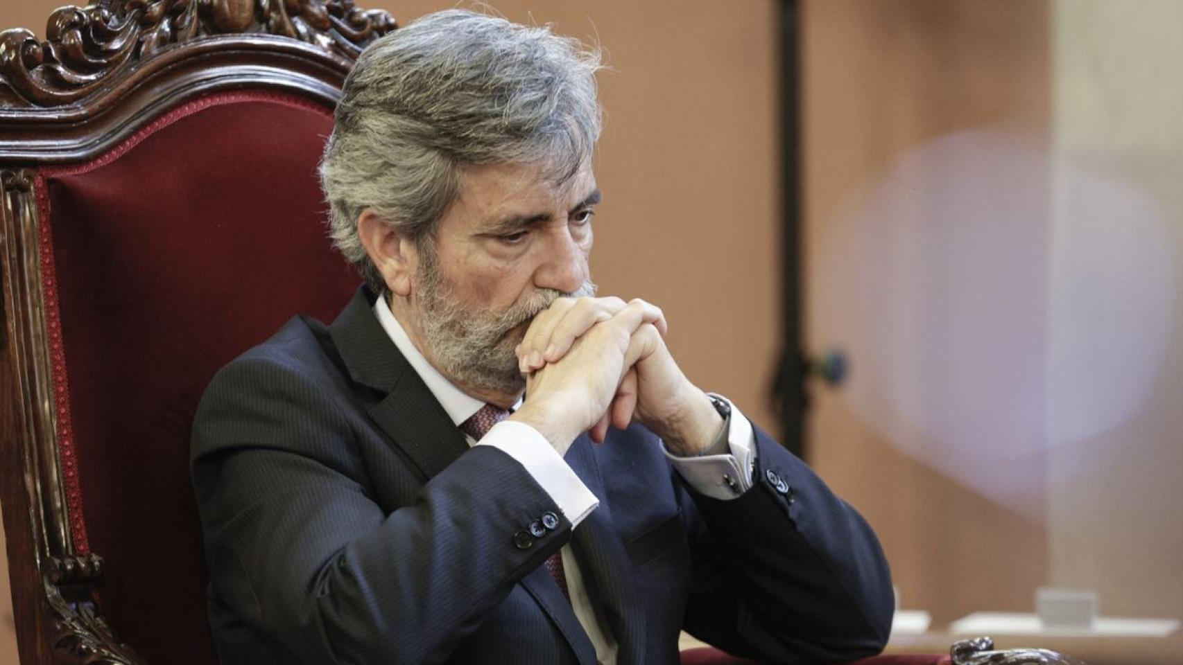 Lesmes pide un informe técnico sobre quién le sustituirá si dimite al