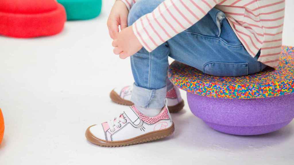 Isla Stewart Telemacos Intolerable El gran éxito de los zapatos para niños de Laura y Héctor: ya venden 25.000  al día online y facturan 4 M