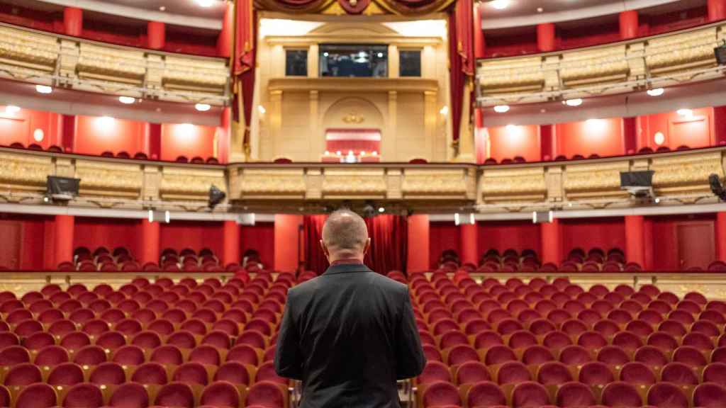 Joan Matabosch en el escenario del Teatro Real. Foto: Sara Fernández
