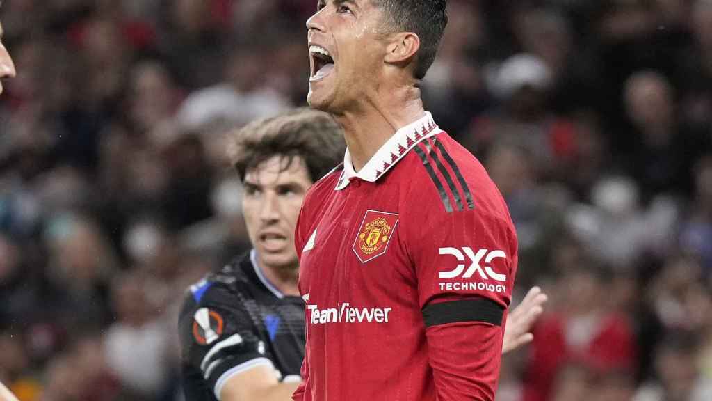 Cristiano Ronaldo se lamenta de un fallo en un partido con el Manchester United