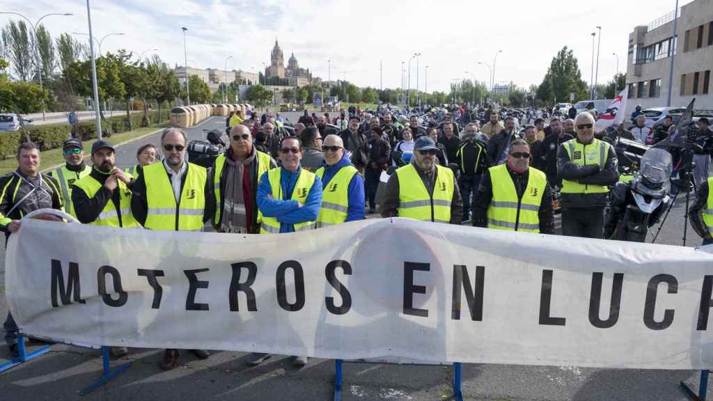 Unos doscientos motoristas se concentran en Salamanca para reclamar mayor seguridad