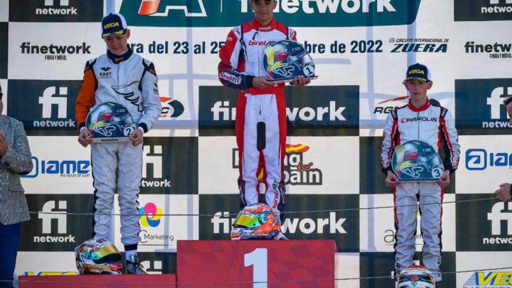 Aaron García en el podio este fin de semana.