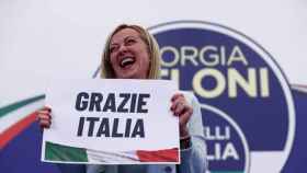 Giorgia Meloni celebra su victoria en las elecciones italianas