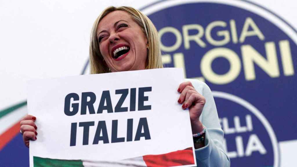 Giorgia Meloni thanked the Italians for their electoral victory.