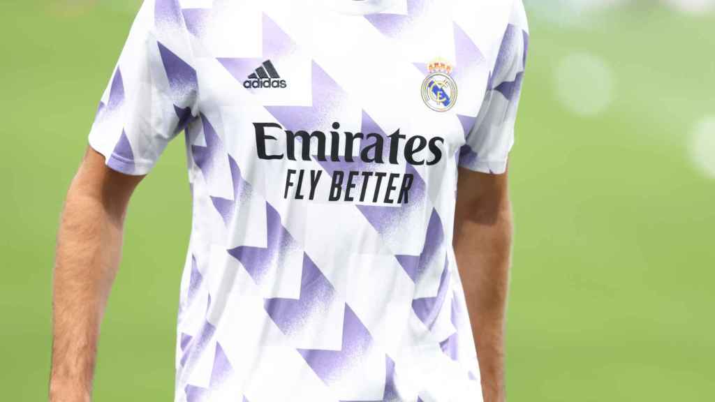 Karim Benzema, durante el calentamiento de un partido del Real Madrid