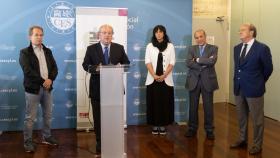 Enrique Cabero (CES) interviene junto a los representantes sindicales y de la patronal