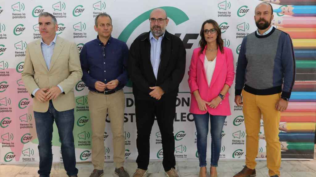 Benjamín Castro, Mario Gutiérrez, Miguel Borra, Isabel Madruga y Eduardo Laso en el acto de CSIF en Palencia