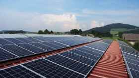 La empresa Greenfo anuncia la instalación de 500 módulos fotovoltaicos de autoconsumo. En la imagen, recurso de estas placas.