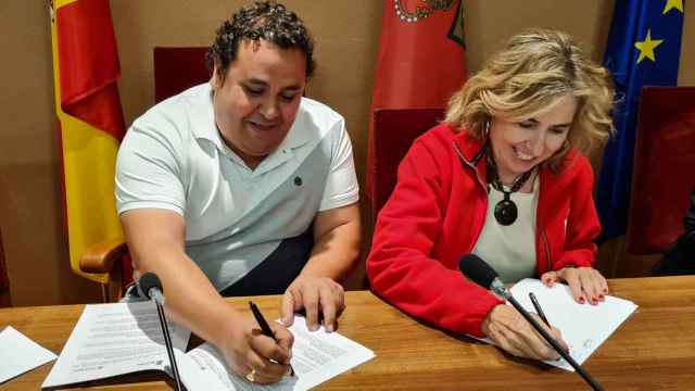 Firma entre el Ayuntamiento de Boecillo y Cruz Roja