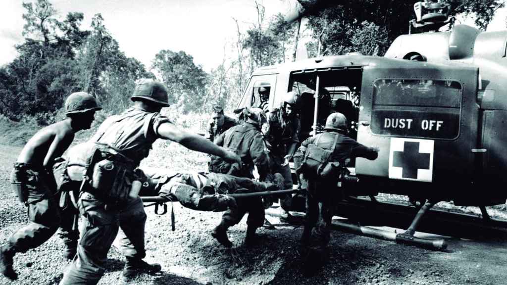 Evacuación médica en Vietnam. Foto: Vietnam Veterans Memorial Fund