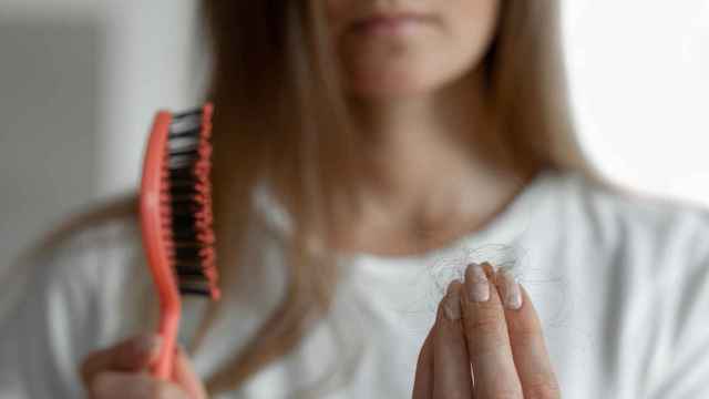 5 alimentos que combaten la caída del pelo en las mujeres.