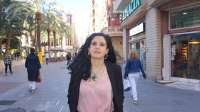 Natalia Sancha, en el centro de Elche, el pasado viernes.