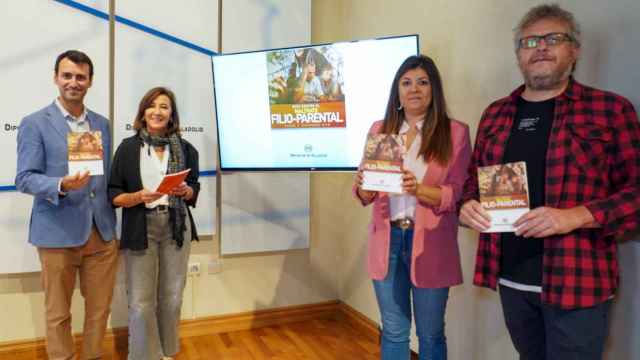 Presentación de la Guía contra el Maltrato Filio-Parental en la Diputación de Valladolid
