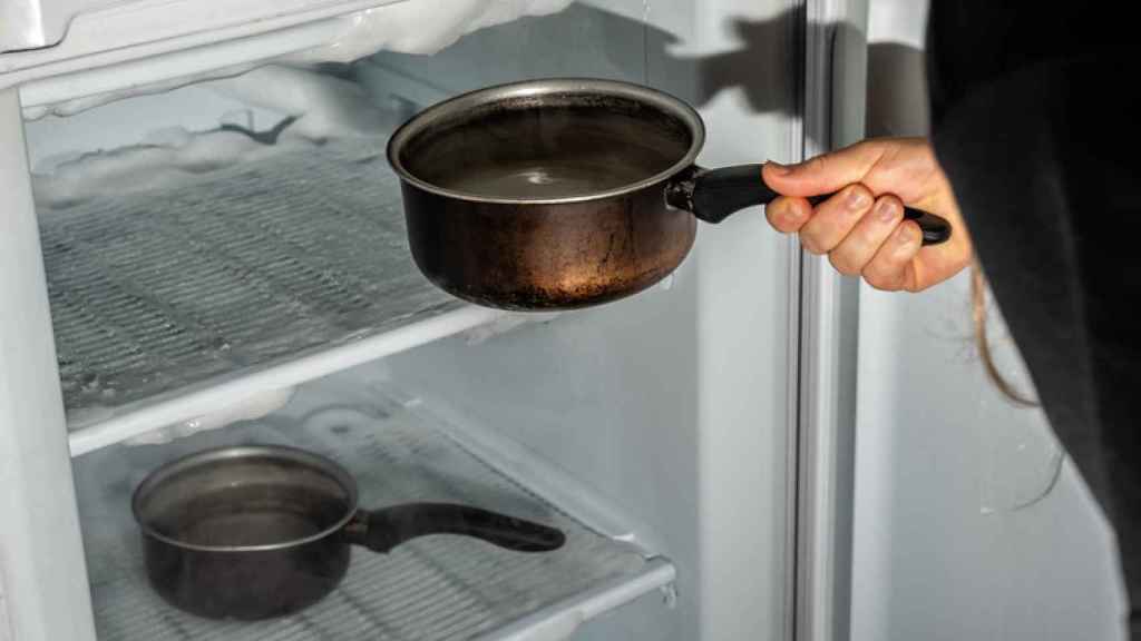 Omitir fondo pestaña Cómo limpiar el congelador de forma eficaz y sin mucho esfuerzo