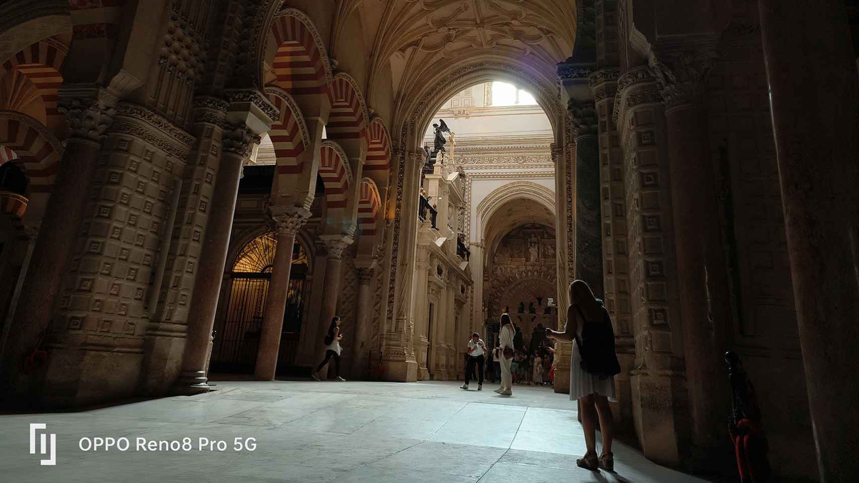 Cinco fotografías tomadas con el OPPO Reno8 Pro en la Mezquita de Córdoba