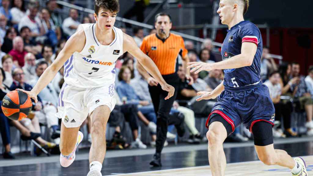 Hugo González, in his debut with Real Madrid Basketball