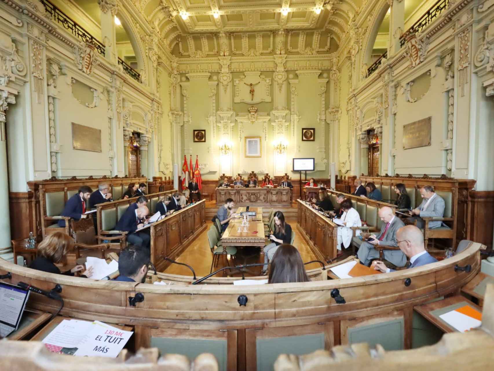 Imagen del pleno del Ayuntamiento de Valladolid de este martes 4 de octubre.