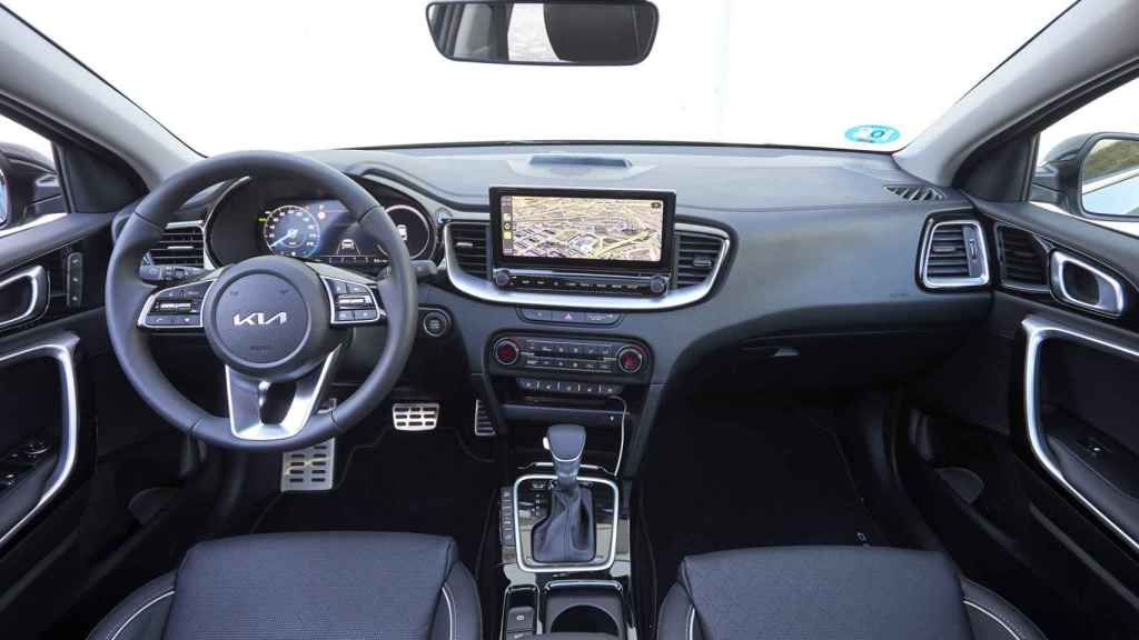 El Kia Xceed presenta un interior con buena relación entre calidad y precio.