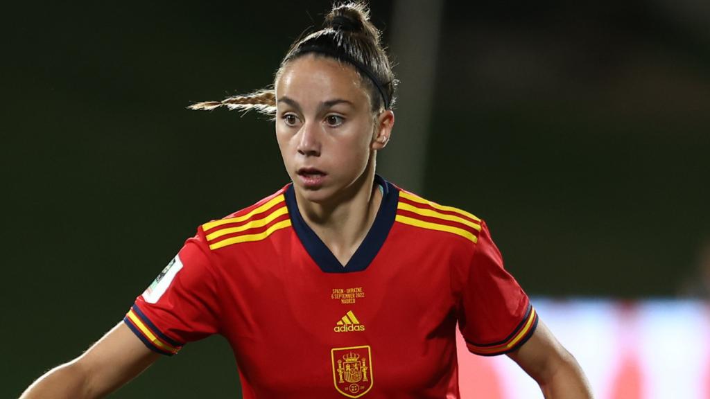 Los Dorsales De Las Futbolistas Del Real Madrid Femenino Con La Selección De Misa A Athenea 