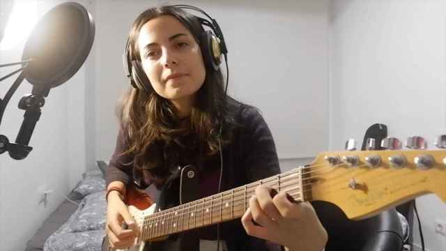 Lucía Gonzalo canta 'El Bolero de Algodre' para EL ESPAÑOL Noticias de Castilla y León