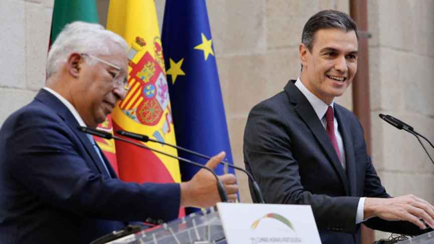 Pedro Sánchez junto al primer ministro de Portugal, António Costa.