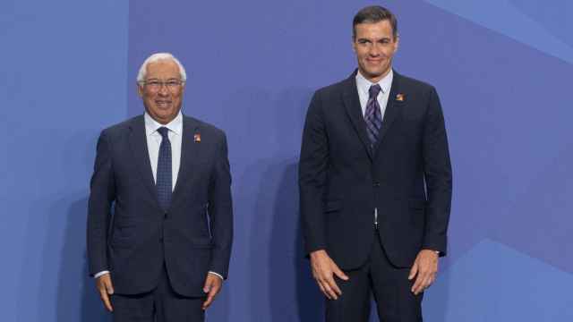 El primer ministro de Portugal, Antonio Costa, y el presidente de España, Pedro Sánchez.