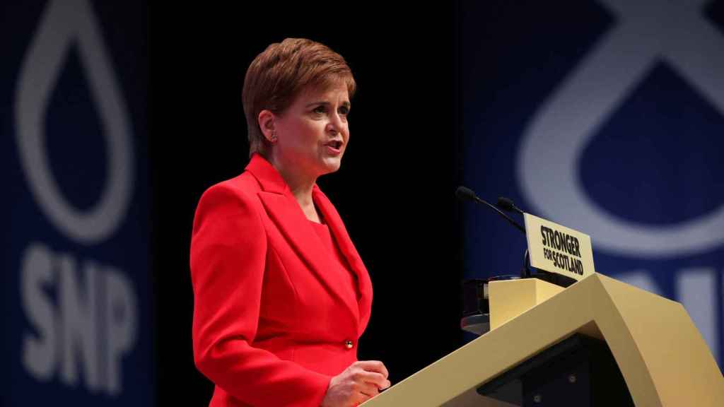 La primera ministra de Escocia, Nicola Sturgeon, en la conferencia nacional de su partido (SNP) en  Aberdeen celebrada este lunes