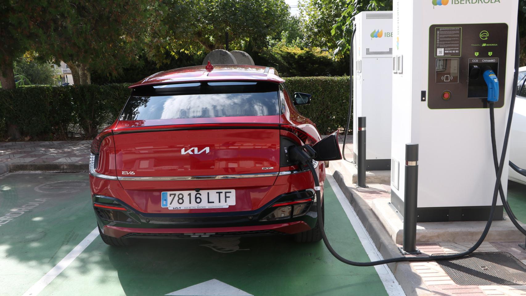 Dónde cargar un coche eléctrico en Valencia, Castellón y Alicante, Tengo  un coche eléctrico ¿Y ahora, dónde lo cargo?