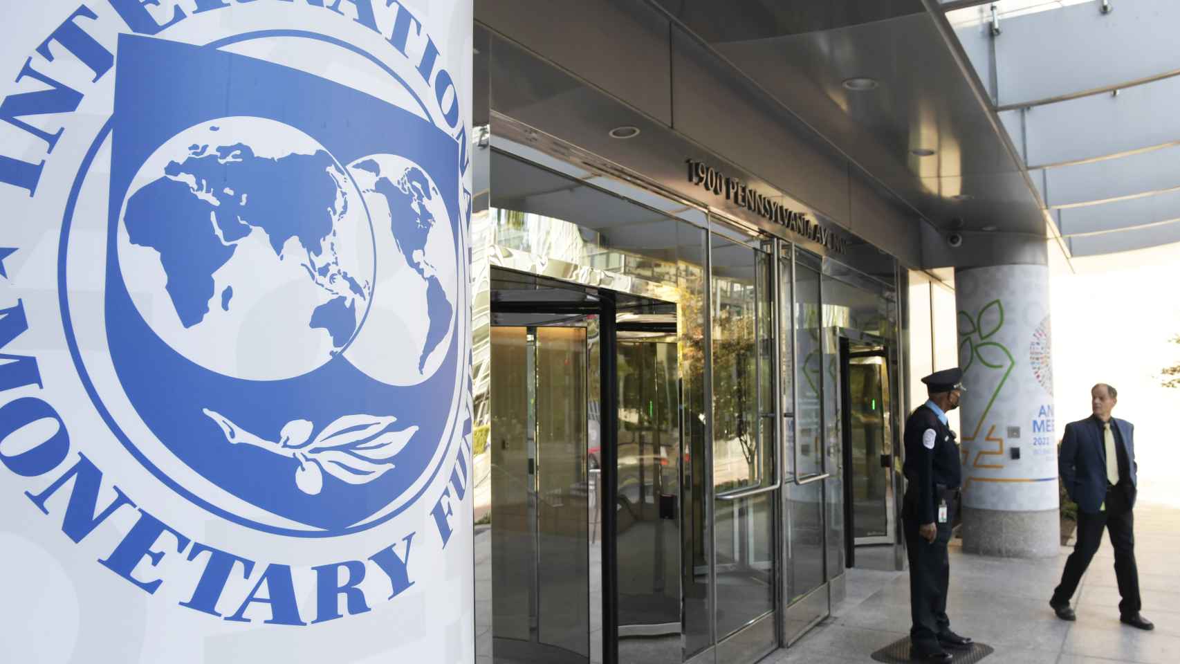 Dominique StraussKahn Fondo Monetario Internacional FMI presidente  escándalo retrato cabeza expresión bufones Fotografía de stock  Alamy