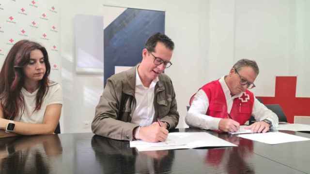 Acuerdo de colaboración entre Elda y Cruz Roja.