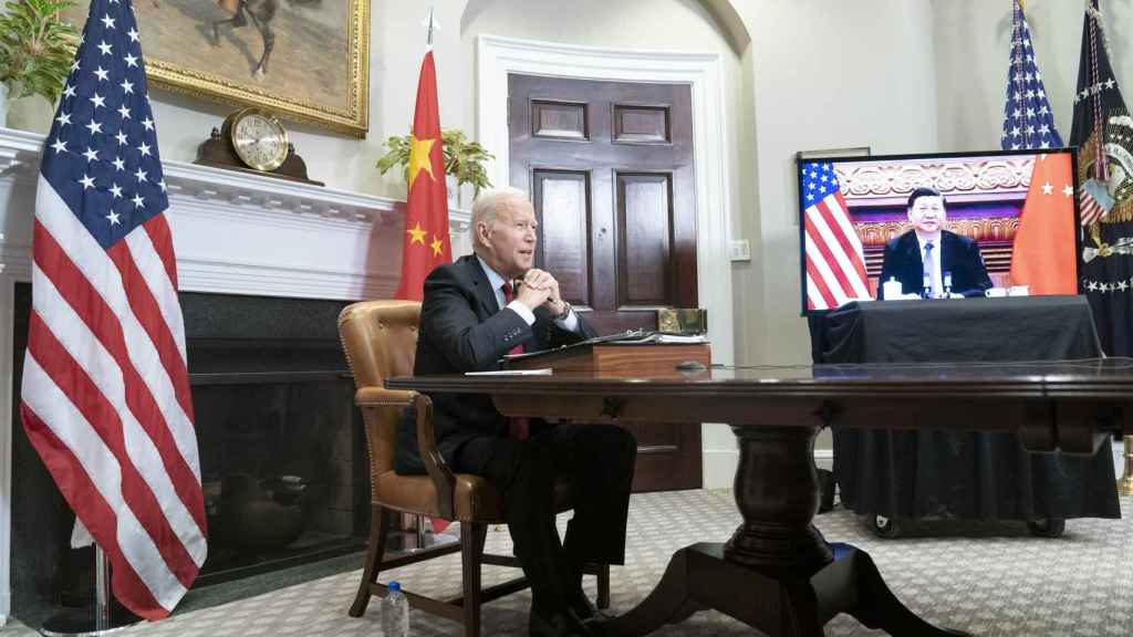 Image of the telematic meeting held between Joe Biden and Xi Jinping in November 2021.