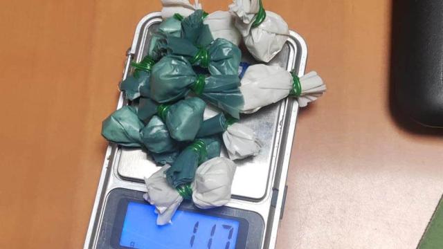 Detienen a un hombre de 50 años en Guadalajara con varias dosis de cocaína