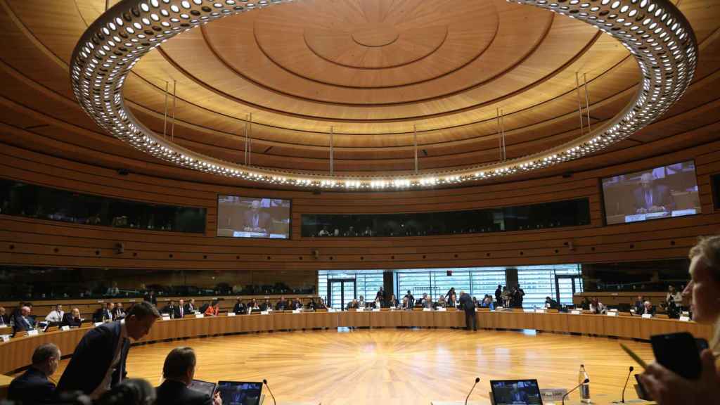 Los ministros de Exteriores de la UE, durante su reunión de este lunes en Luxemburgo