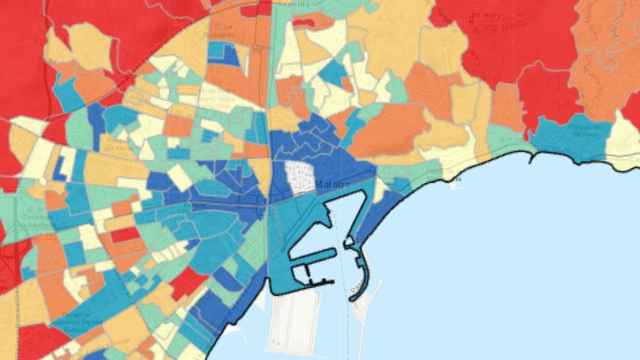 En azul, aquellas secciones en las que hay menor porcentaje de población juvenil.