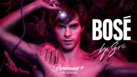 Imagen promocional de 'Bosé', la biografía del controvertido músico que estrenará Paramount+.
