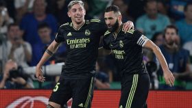 Fede Valverde, celebrando su gol para el Real Madrid con Benzema
